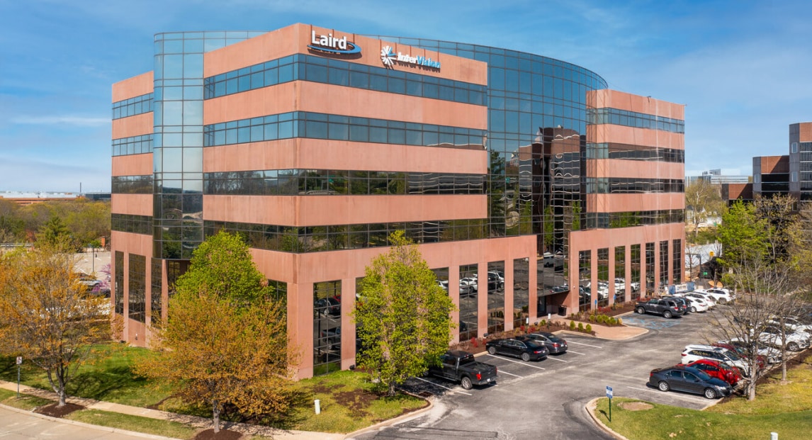 16401 Swingley Ridge Rd, Chesterfield, MO à louer Photo du bâtiment- Image 1 de 2