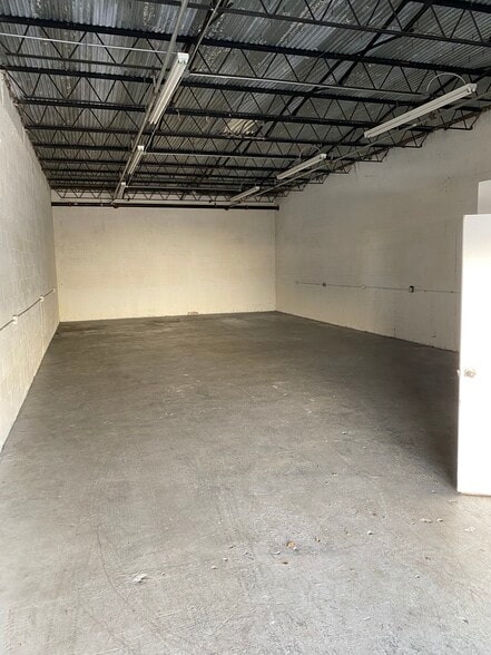 1360 NW 65th Ave, Plantation, FL for lease - Interior Photo - Image 2 of 12