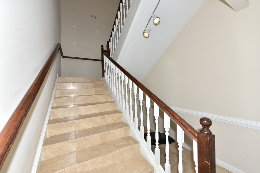 3120 Medlock Bridge Rd, Peachtree Corners, GA for lease - Interior Photo - Image 3 of 52