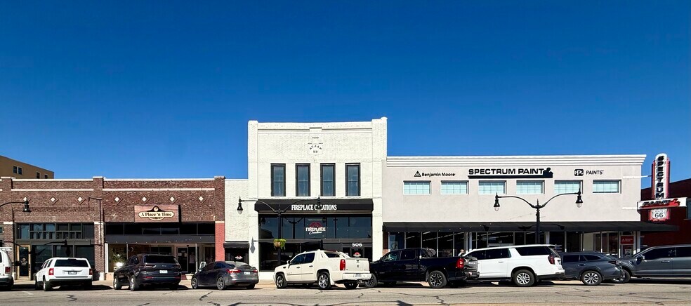 506 W Will Rogers Blvd, Claremore, OK à vendre - Photo du bâtiment - Image 2 de 12