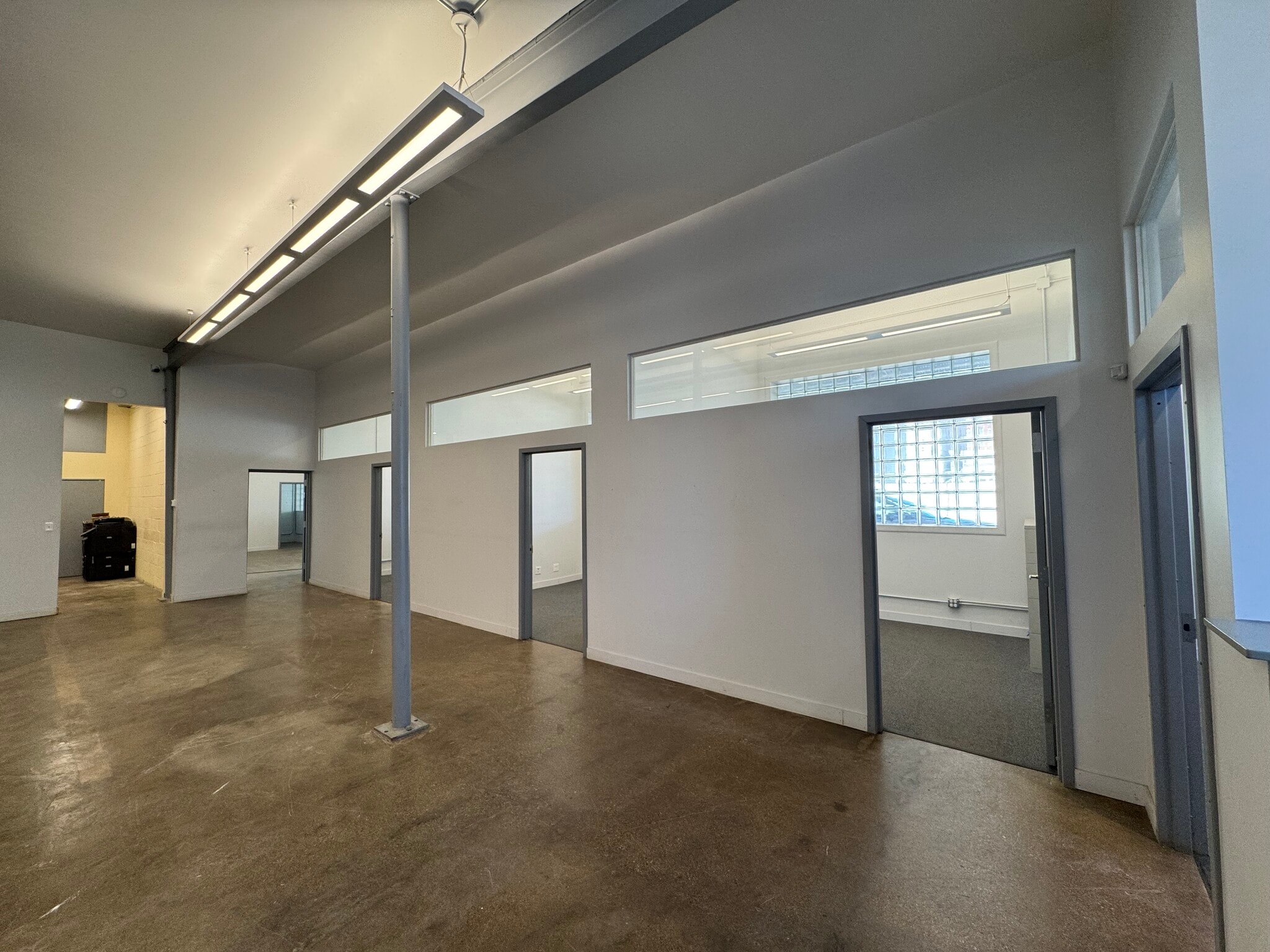 452 N Claremont Ave, Chicago, IL à louer Photo intérieure- Image 1 de 10