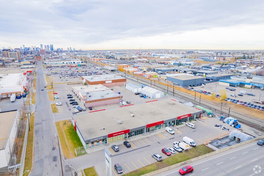 6500 1A St SW, Calgary, AB à louer - Aérien - Image 3 de 3