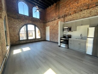 More details for 231-237 S Wabash St, Wabash, IN - Retail for Sale