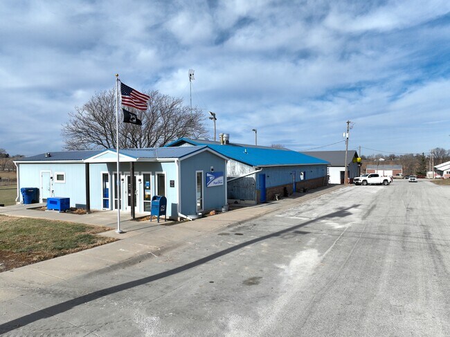 Plus de détails pour 202 Ash St, Pleasant Dale, NE - Commerce de détail à vendre