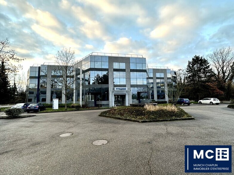 Office in ILLKIRCH-GRAFFENSTADEN for lease - Building Photo - Image 1 of 6