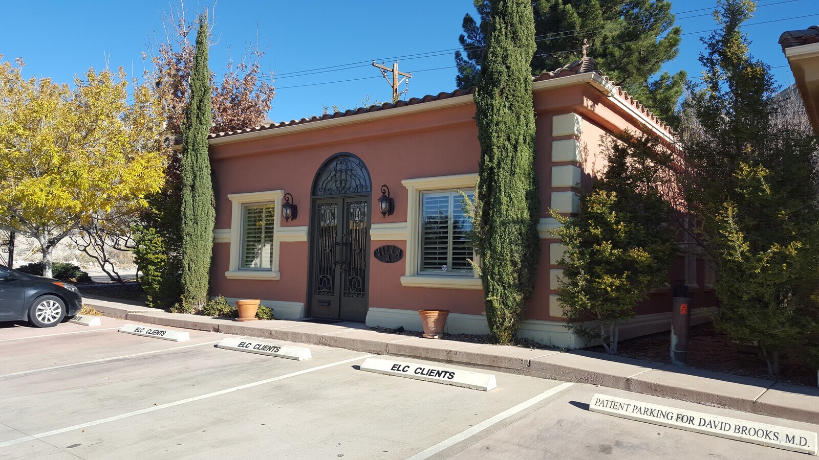 154 N Festival Dr, El Paso, TX 79912 - Unité A - - Photo intérieure - Image 1 of 13