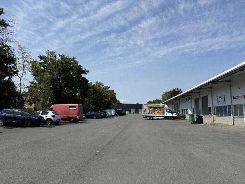 Flex dans Le Haillan à louer - Photo du bâtiment - Image 2 de 6