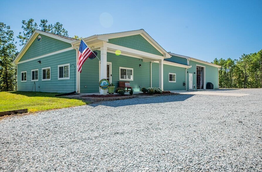 171 Stanley Rd, Henrico, NC for sale - Building Photo - Image 3 of 21