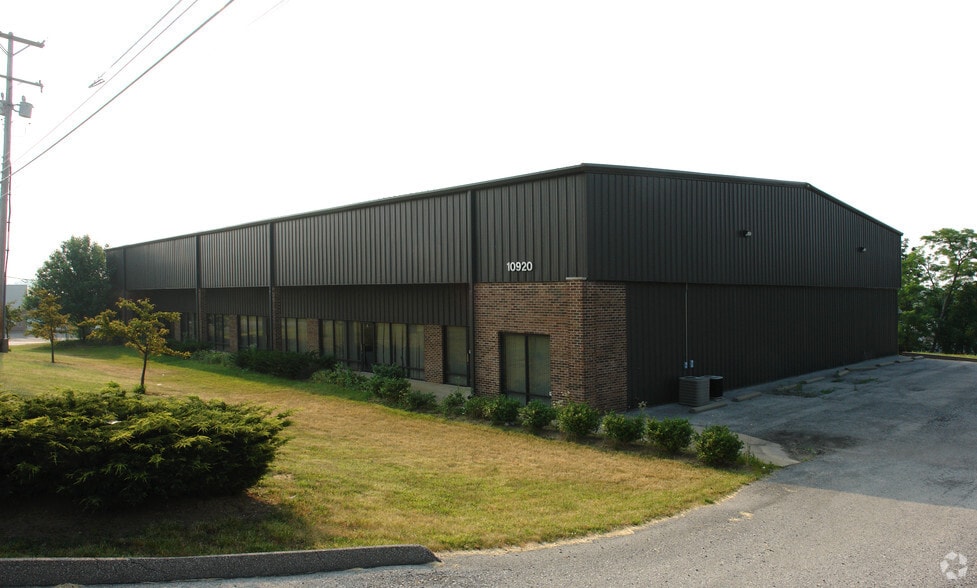 10920 Plantside Dr, Louisville, KY for lease - Building Photo - Image 3 of 5