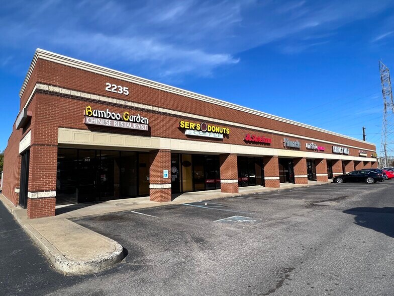 2235 Whitten Rd, Memphis, TN à louer - Photo du bâtiment - Image 3 de 7