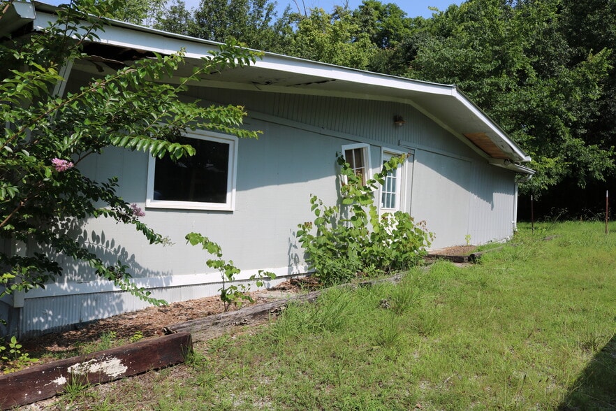 11716 McMinnville Hwy, Walling, TN for sale - Building Photo - Image 3 of 16