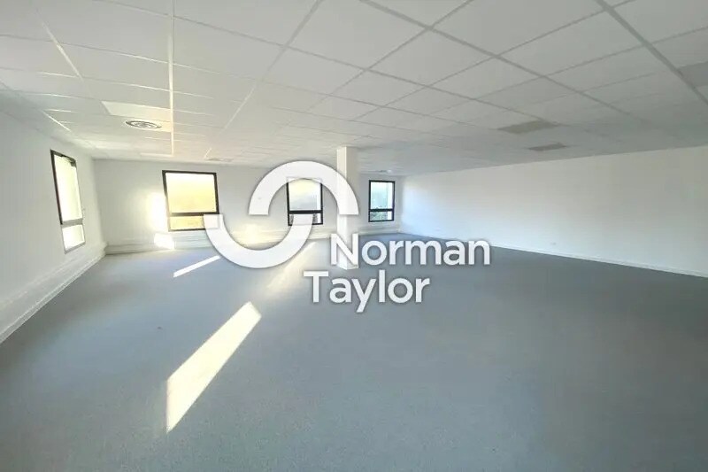 Office in Montpellier for lease Building Photo- Image 1 of 21