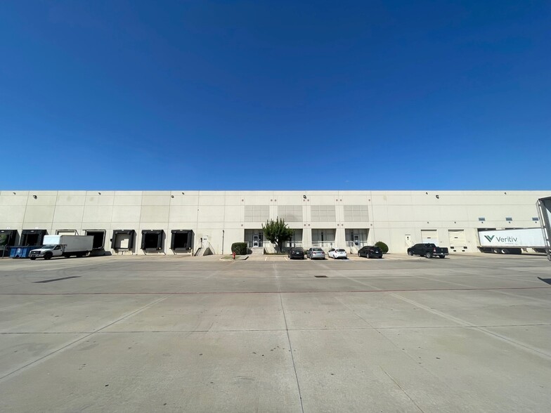 5200 SW 36th St, Oklahoma City, OK for sale - Building Photo - Image 1 of 1