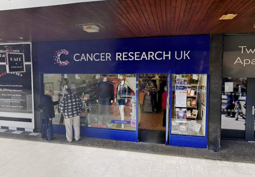 Cancer Research, 8 High Street, Fort William, Fort William for sale - Building Photo - Image 3 of 3