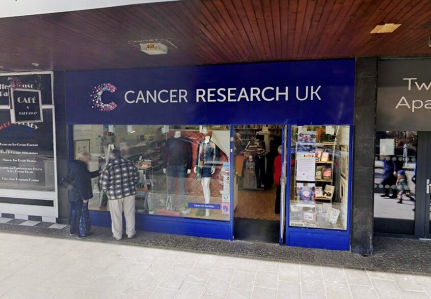 Cancer Research, 8 High Street, Fort William, Fort William à vendre - Photo du bâtiment - Image 3 de 3