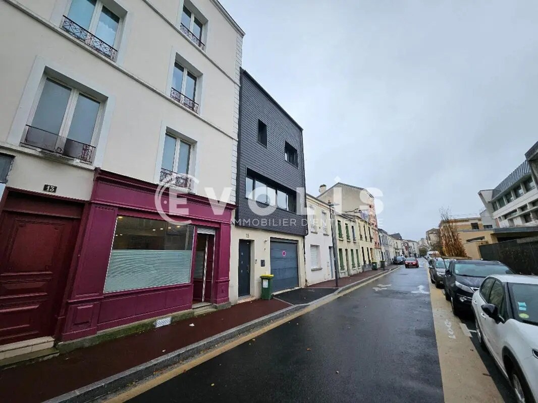 Office in Malakoff for sale Building Photo- Image 1 of 12