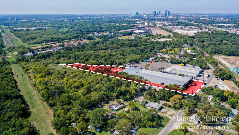 990 Haltom Rd, Fort Worth, TX à vendre - Photo du bâtiment - Image 1 de 1