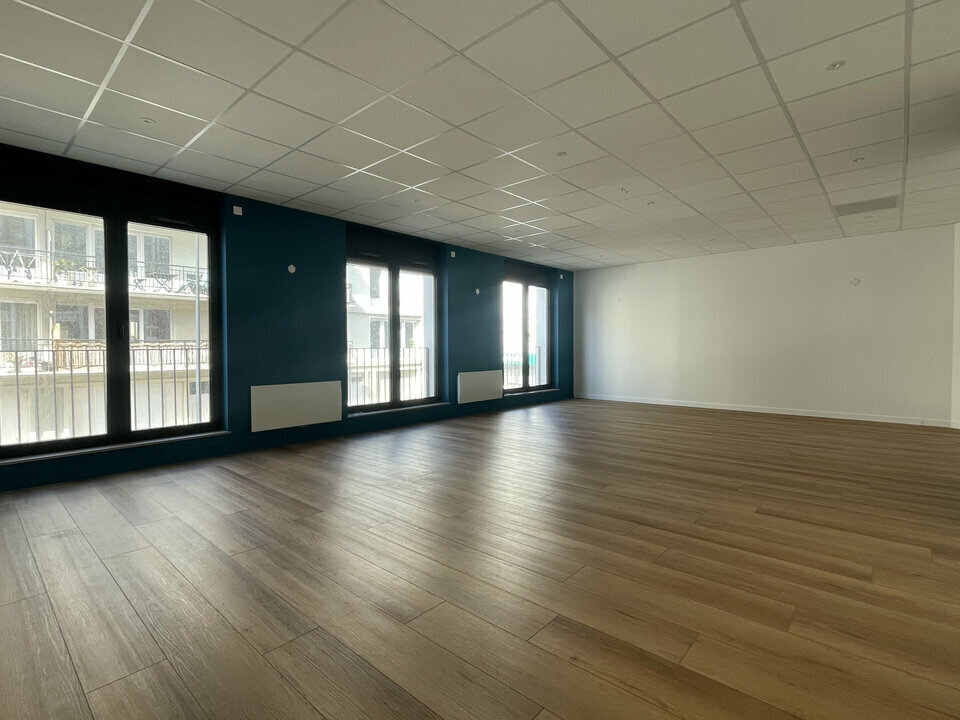Office in Le Havre for lease Building Photo- Image 1 of 6