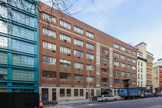 More details for 76-84 Warren St, New York, NY - Retail for Lease
