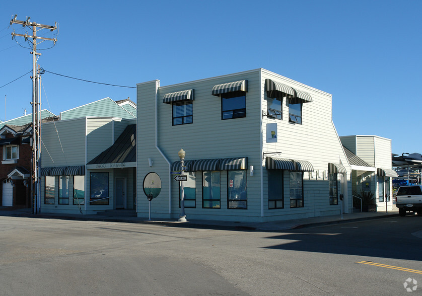 2800 Lafayette Ave, Newport Beach, CA for lease - Building Photo - Image 3 of 8