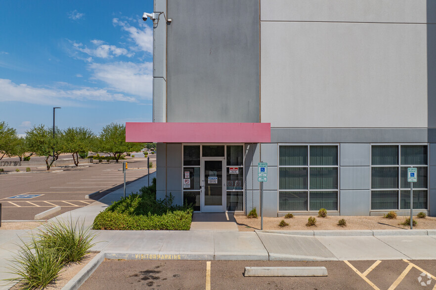 8691 W Jefferson St, Tolleson, AZ for lease - Building Photo - Image 2 of 21