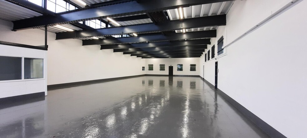 Hartlebury Trading Estate, Kidderminster for lease - Interior Photo - Image 3 of 5