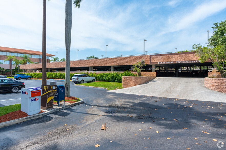 819 SW Federal Hwy, Stuart, FL for lease - Building Photo - Image 2 of 8