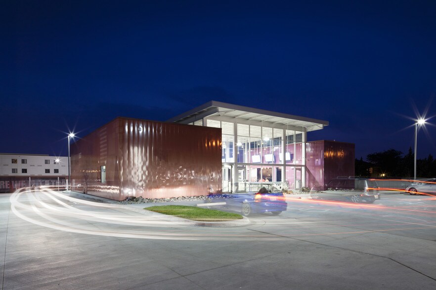 7817 E 37th St N, Wichita, KS à vendre - Photo du bâtiment - Image 1 de 3