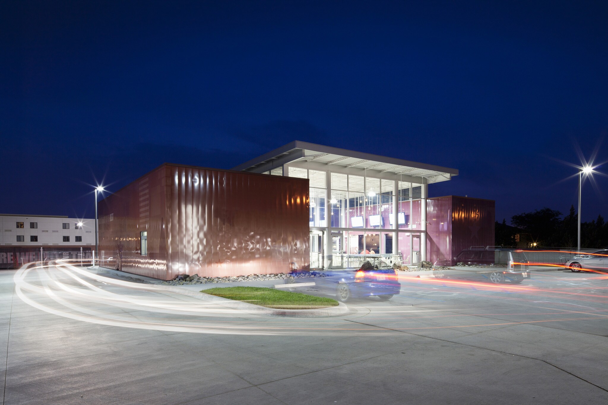 7817 E 37th St N, Wichita, KS à vendre Photo du bâtiment- Image 1 de 4