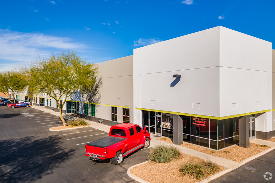 10297 W Van Buren St, Tolleson, AZ for lease - Primary Photo - Image 1 of 7