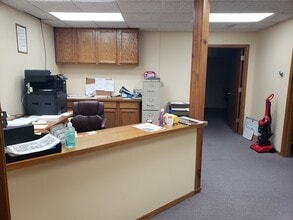 1333 College Ave, South Milwaukee, WI for lease Interior Photo- Image 2 of 5