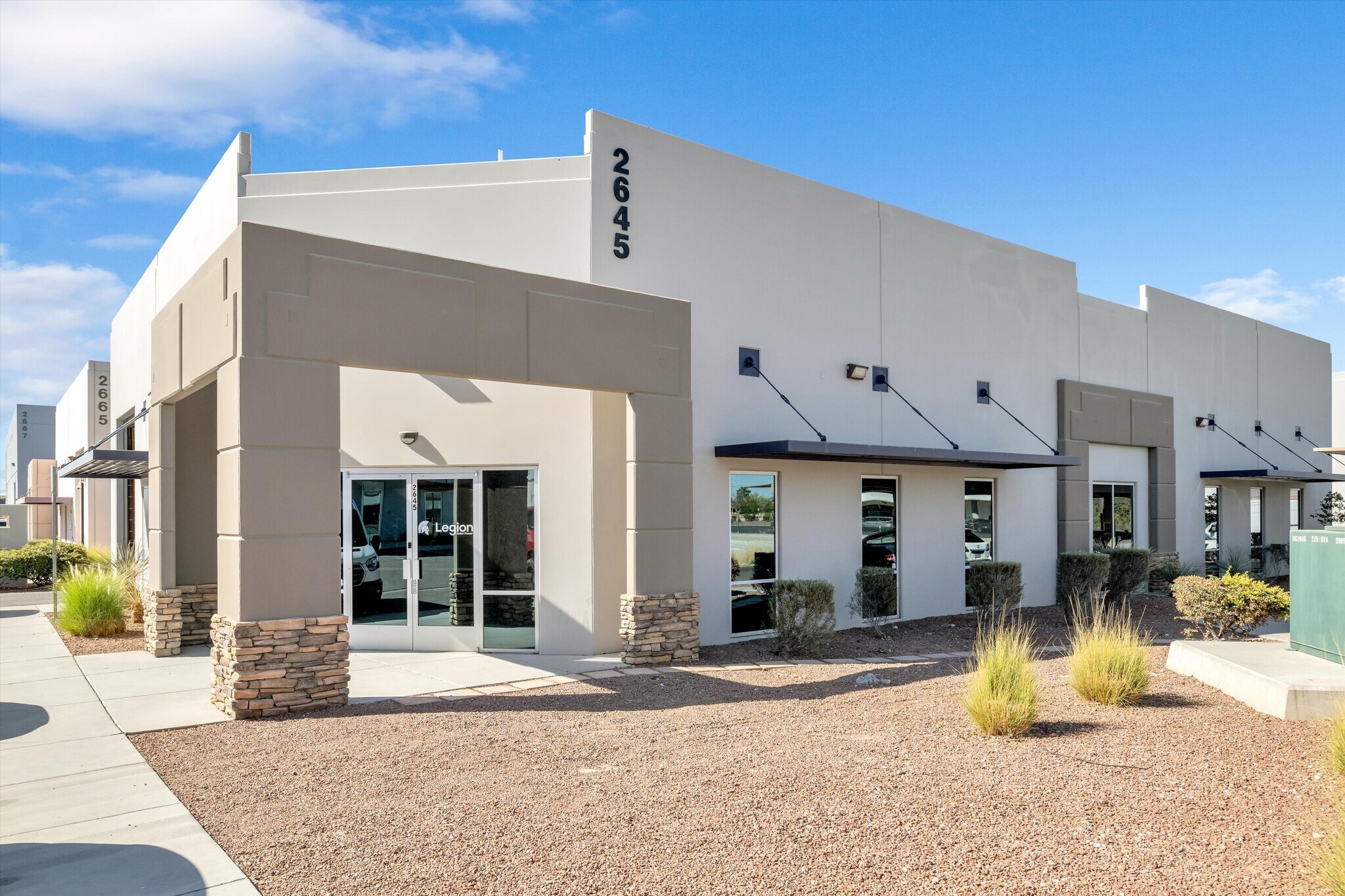 2645 W Cheyenne Ave, North Las Vegas, NV à vendre Photo du bâtiment- Image 1 de 20