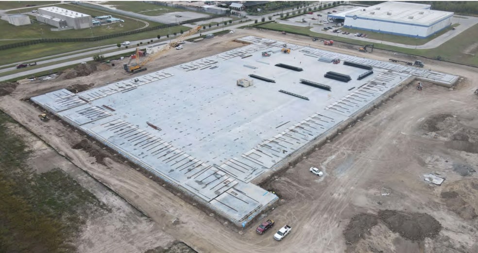 2555 Genoa Red Bluff Rd, Pasadena, TX for lease - Building Photo - Image 2 of 2