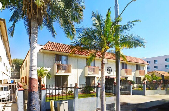 More details for 5661 Lexington Ave, Los Angeles, CA - Multifamily for Sale