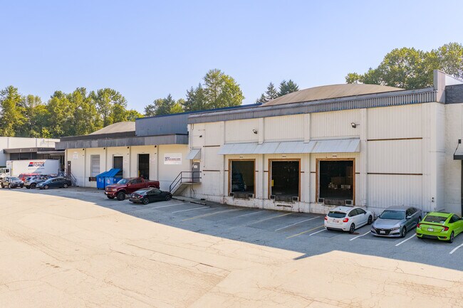 More details for 3676 Bainbridge Ave, Burnaby, BC - Industrial for Lease
