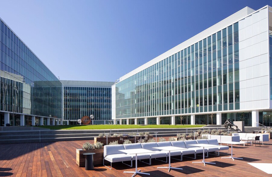 3000 Marina Blvd, Brisbane, CA à louer - Photo du bâtiment - Image 3 de 16