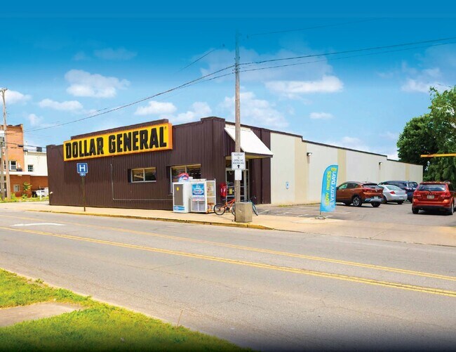 More details for 17 S Gamble St, Shelby, OH - Retail for Sale