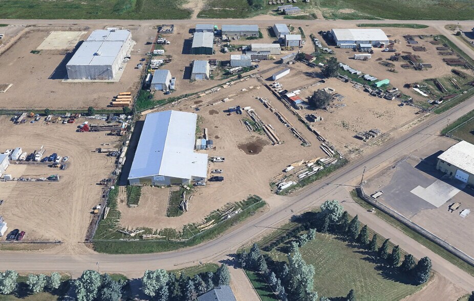 1276 32 St SW, Medicine Hat, AB for lease - Building Photo - Image 3 of 8
