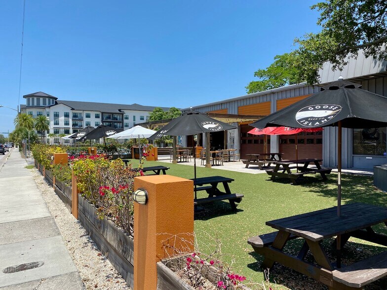 1469 5th St, Sarasota, FL à vendre - Autre - Image 2 de 23