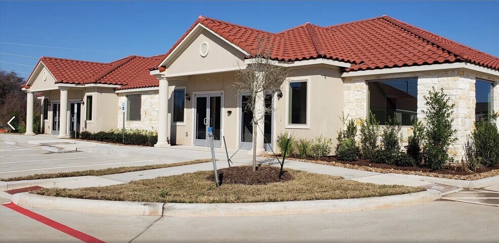 7070 Knights Ct, Missouri City, TX à louer - Photo principale - Image 2 de 5