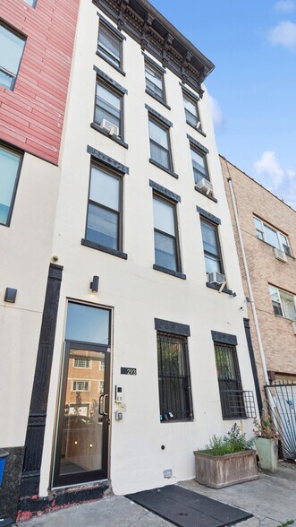 293 Tompkins Ave, Brooklyn, NY à vendre - Photo du bâtiment - Image 1 de 9