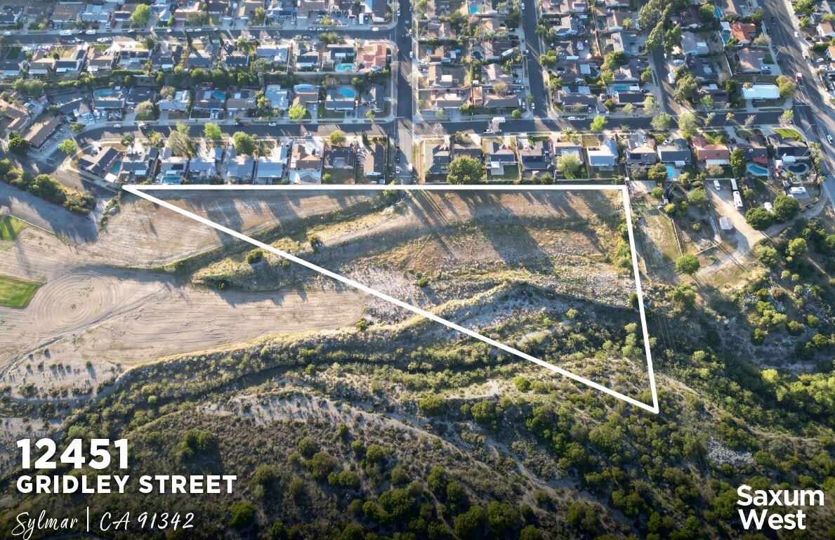 12451 Gridley Ave, Sylmar, CA for lease Primary Photo- Image 1 of 11