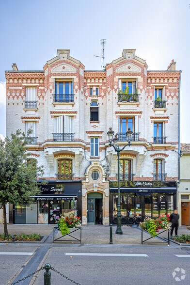 10 Rue Anatole France, Puteaux for lease - Building Photo - Image 2 of 2