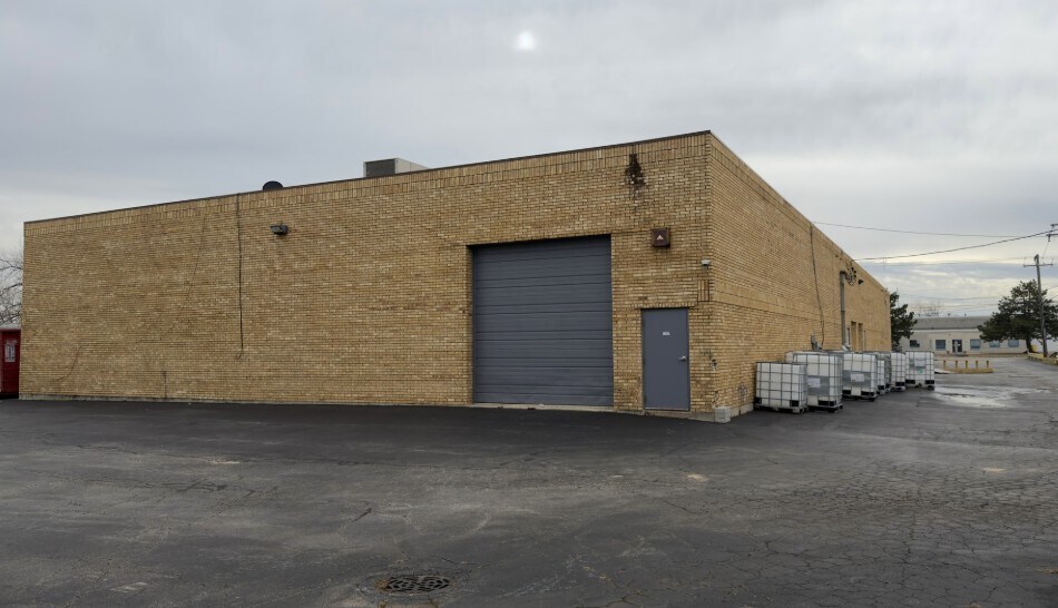 450 Taft Dr, South Holland, IL à vendre - Photo du bâtiment - Image 2 de 11