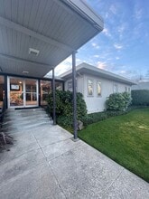 564 S Dora St, Ukiah, CA à louer Photo intérieure- Image 1 de 12