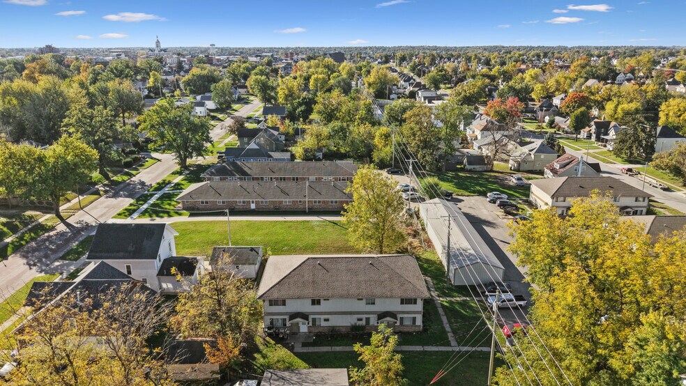 519 N 3rd St, Marshalltown, IA à vendre - Photo du bâtiment - Image 2 de 10