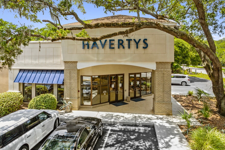 2 Buckingham Plantation Dr, Bluffton, SC for sale - Building Photo - Image 2 of 6