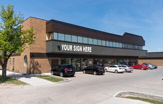 Plus de détails pour 2211 Mcphillips St, Winnipeg, MB - Commerce de détail à louer