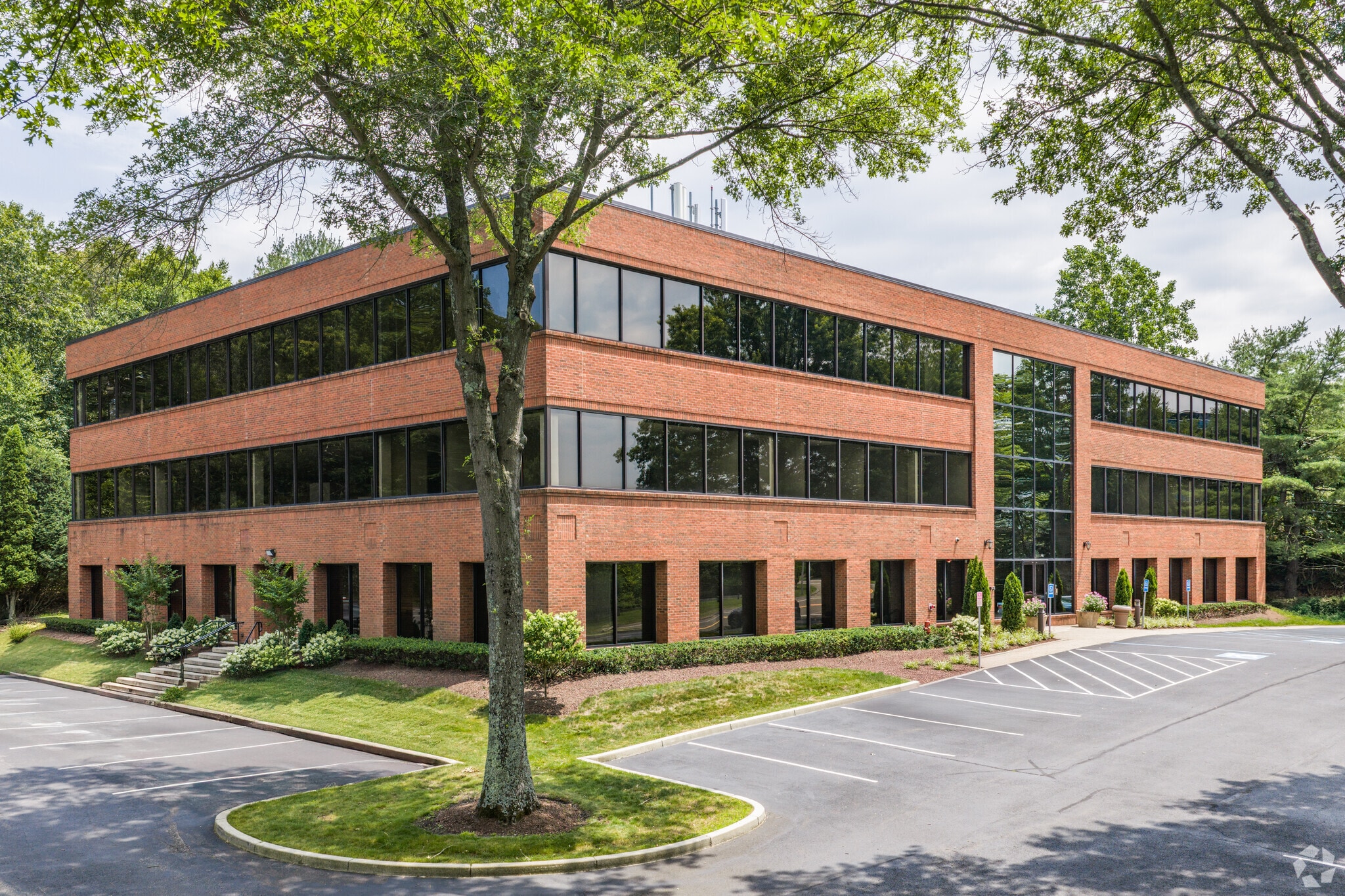 55 Corporate Dr, Trumbull, CT for lease Building Photo- Image 1 of 8