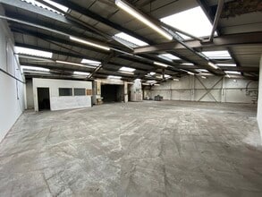 37 Grice St, West Bromwich for lease Interior Photo- Image 2 of 4